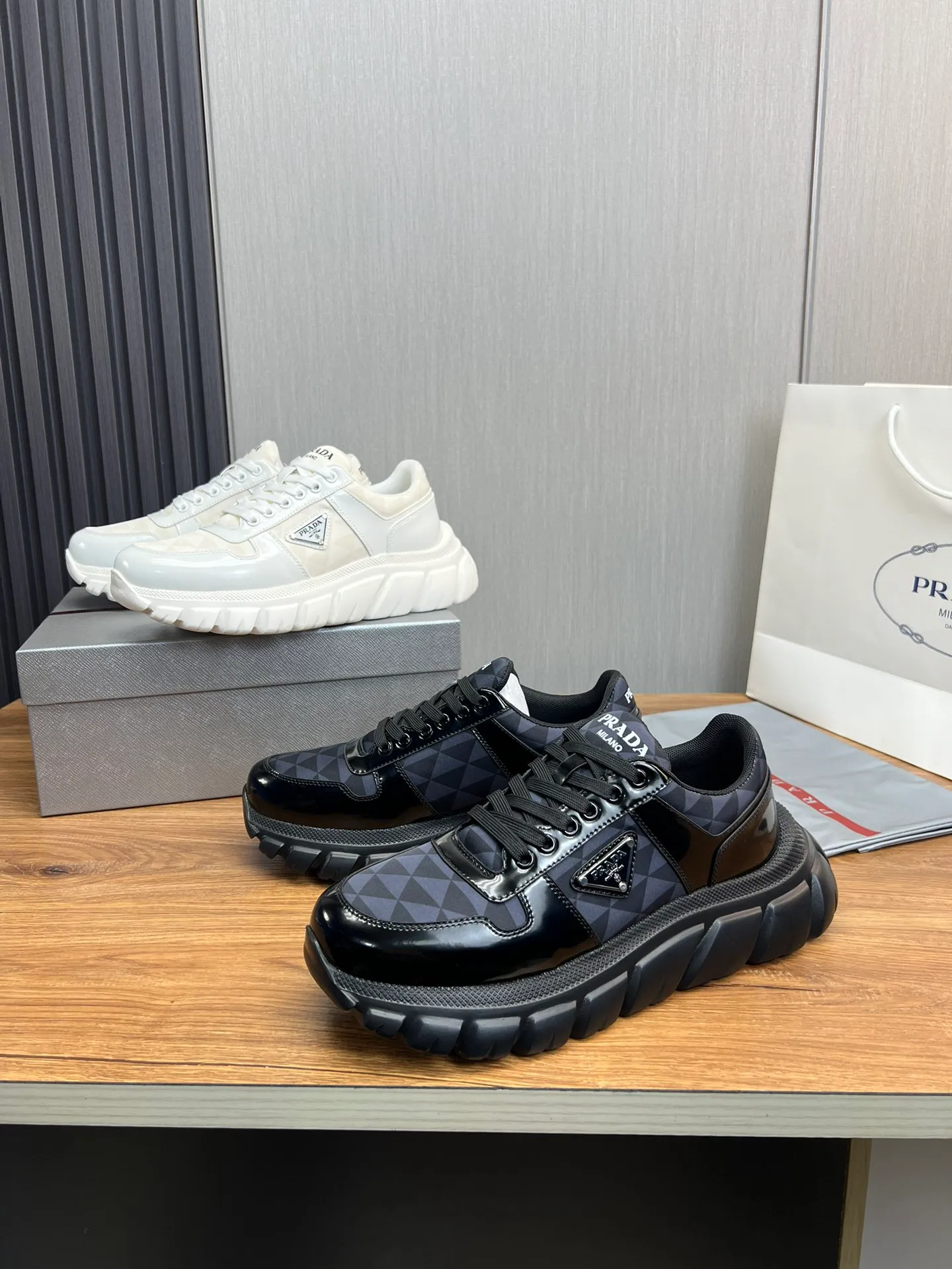 Men's shoes 💰560💰 [PRADA] Men's shoes are popular in the counter, official website is synchronized, 1 high-quality shipment ✔️Original cowhide + cowhide lining, 1🆚1 replica, original sole, 38-45 (45 customized, non-refundable)
